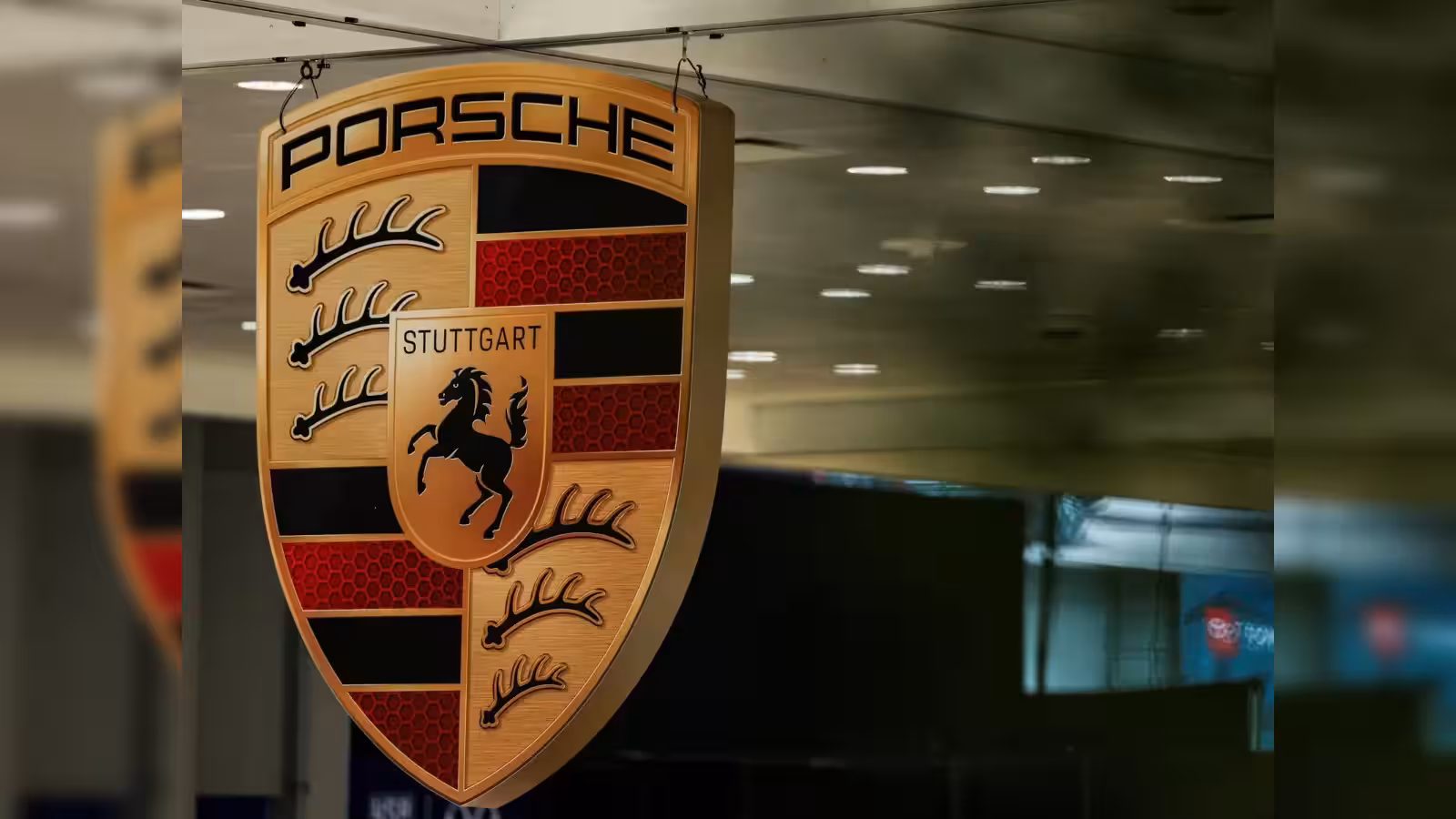 Volkswagen Restructuring May Cost Porsche Another 4,000 Jobs, Handelsblatt Says