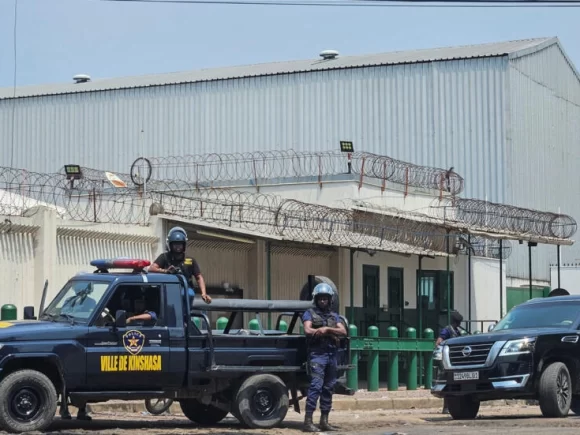 Security has been strengthened outside the embassy of foreign countries in Kinshasa.