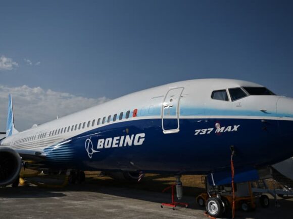 As deliveries fall, Boeing sees its first revenue dip in seven quarters