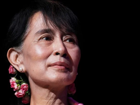 In the midst of a heat wave, the military of Myanmar moves former leader Aung San Suu Kyi from prison to her home