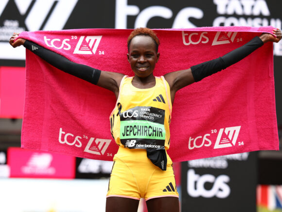 In the London Marathon, Peres Jepchirchir leads a strong field to a record