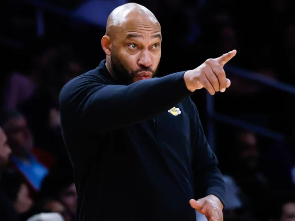 Report: Earlier in the season, Lakers players wanted head coach Darvin Ham dismissed