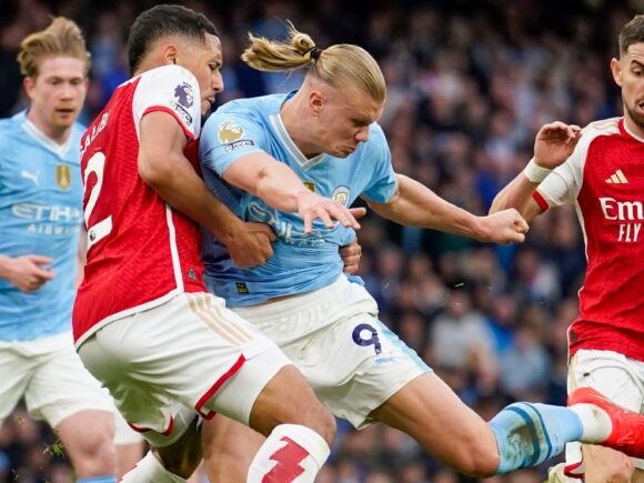 Arsenal broke two records that Man City has held for a long time by drawing 0-0