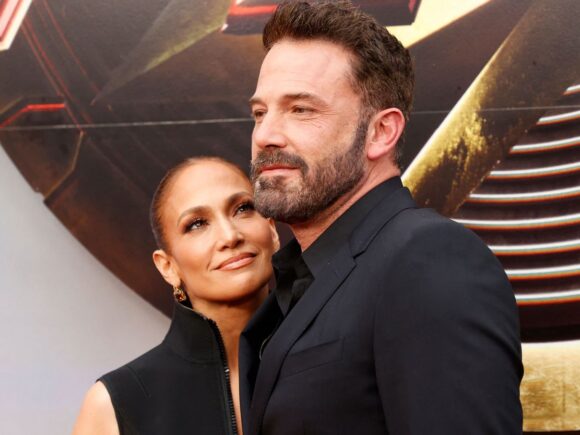 ‘Likes’ on a breakup post on Instagram have intensified rumors of a divorce between Jennifer Lopez and Ben Affleck