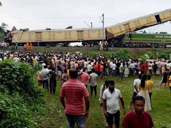 Eastern India train crash claims 15 lives and injures numerous others