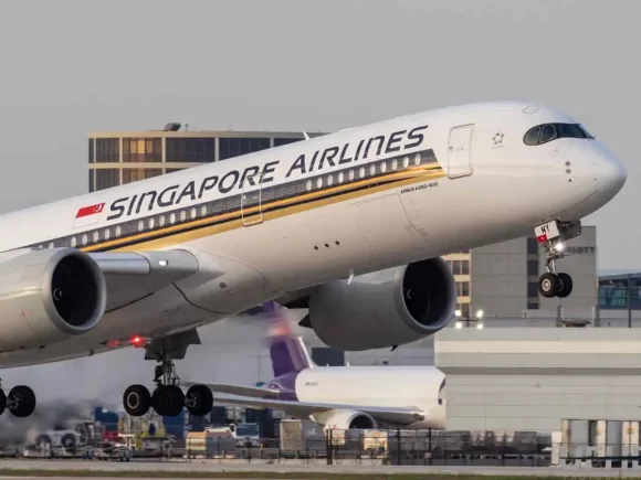 Compensation is provided by Singapore Airlines for flight affected by turbulence