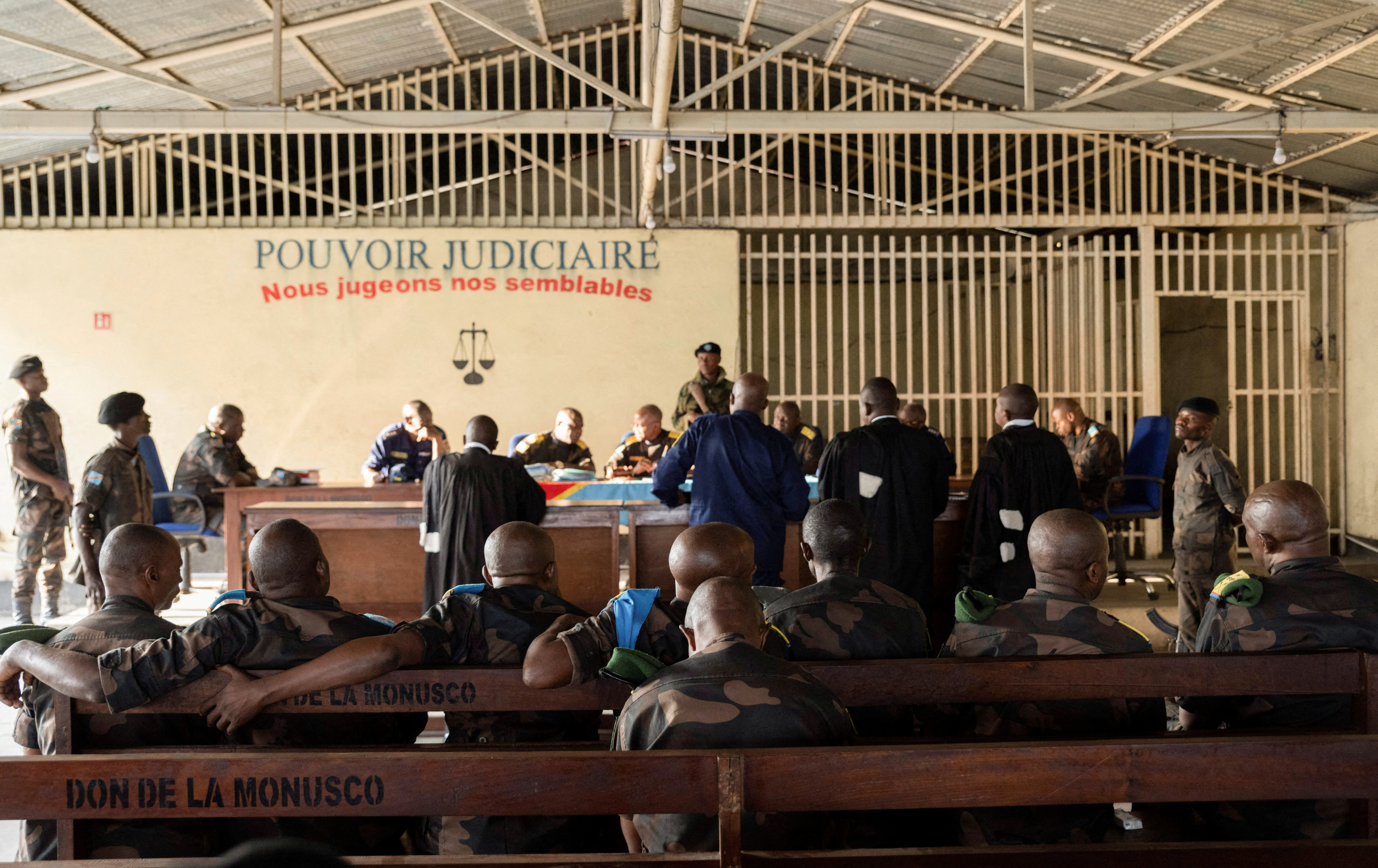 Soldiers from the DR Congo sentenced to death for escaping combat