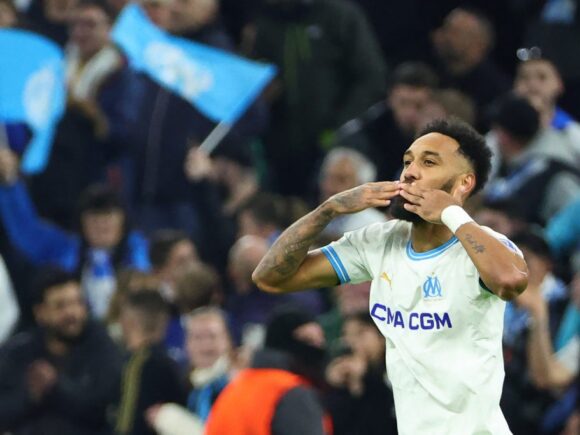 Aubameyang says goodbye to Marseille supporters before moving to the Saudi Pro League