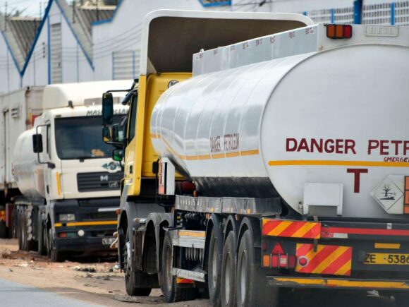 Nairobi imposes a new obstacle on Uganda over the importation of fuel