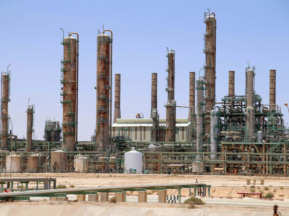 According to field engineers, local demonstrators partially closed Libya’s Sharara oil field