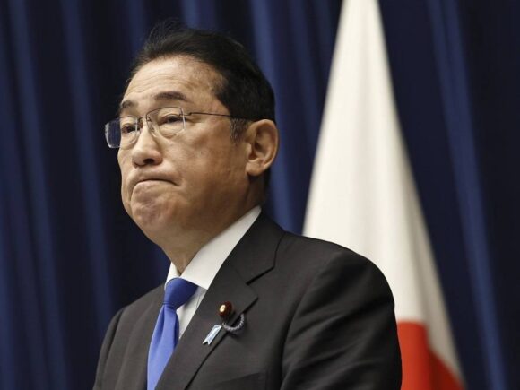 Kishida, the Prime Minister of Japan, is expected to resign, open the door for a new leader