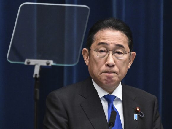 The Japanese Prime Minister, Kishida, intends to visit the United States in late September, according to Yomiuri