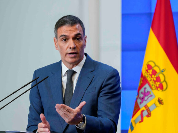 Spain’s Sanchez departs for West Africa with the objective of mitigating the migration surge