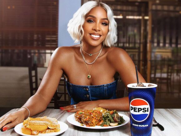 Kelly Rowland Revives the ‘Delicious’ Houston Restaurant She Visited with Destiny’s Child (Exclusive)