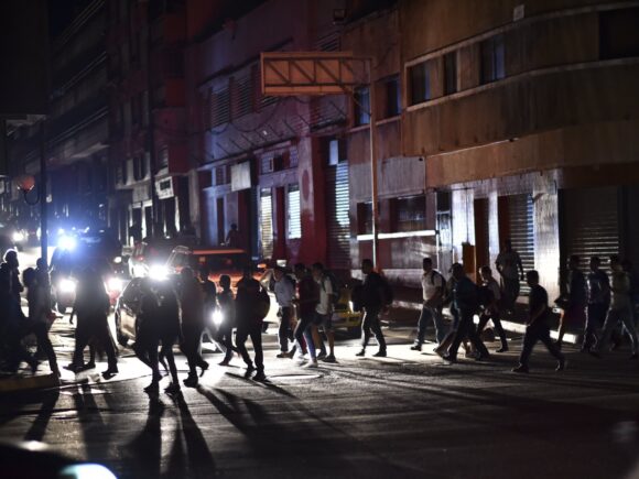 The government of Venezuela has announced that power is beginning to be restored following a nationwide blackout