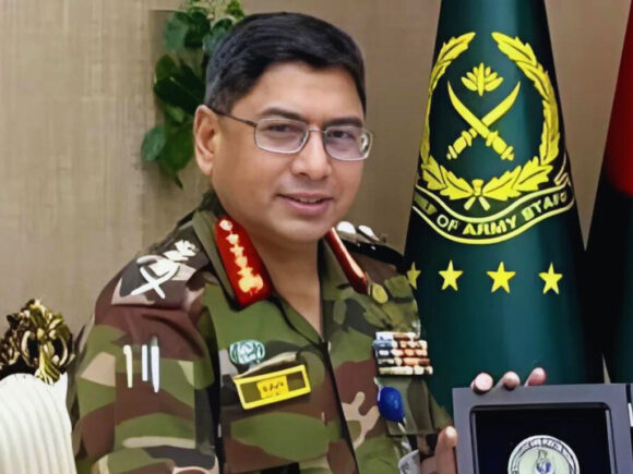 The head of the Bangladeshi army says he will back Yunus’ temporary government “no matter what”