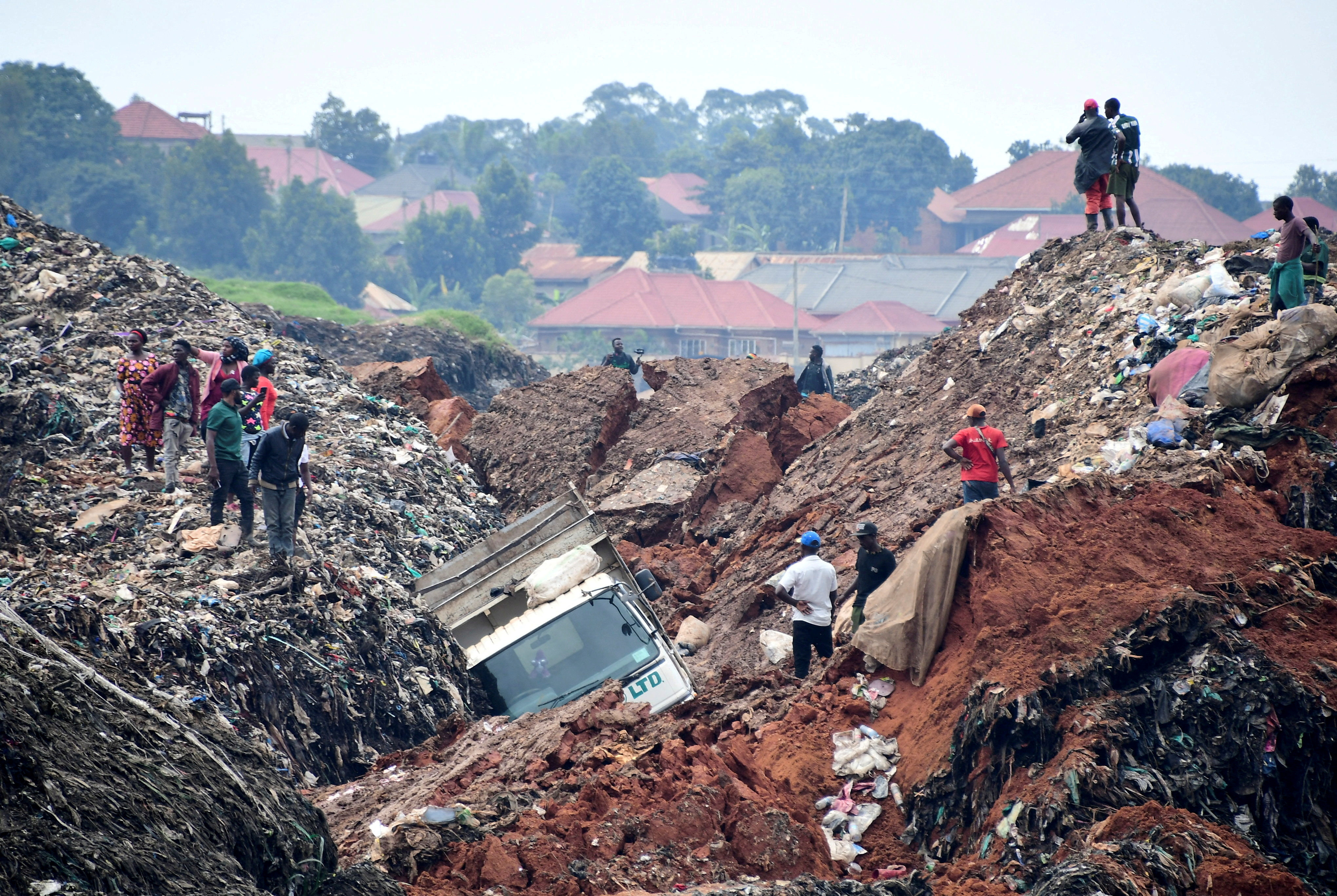 World Bank and French Development Agency provide Uganda with more than $600 million in aid