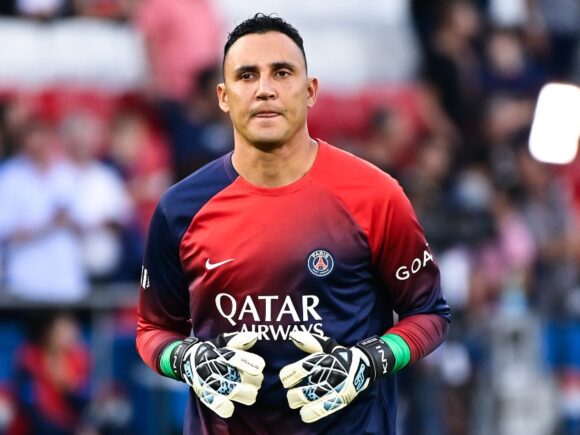 Keylor Navas, a former goalkeeper for Real Madrid, wants to join Barcelona