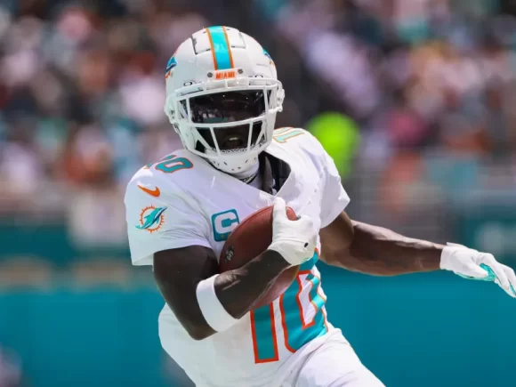 The Miami officer was placed on leave after detaining Tyreek Hill prior to the Dolphins’ season opener