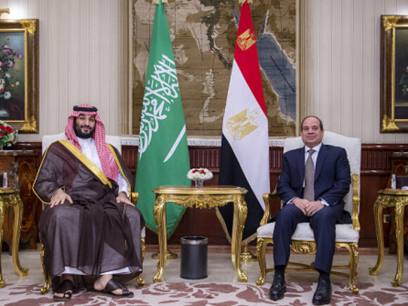 Saudi Crown Prince travels to Cairo to talk about Middle East crises and investments