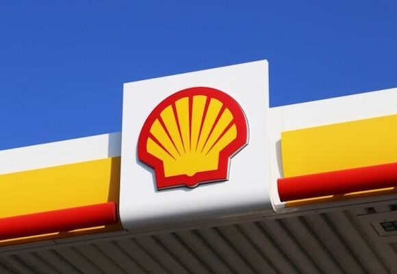 Nigeria’s attempt to attract investment is hampered by Shell’s failure