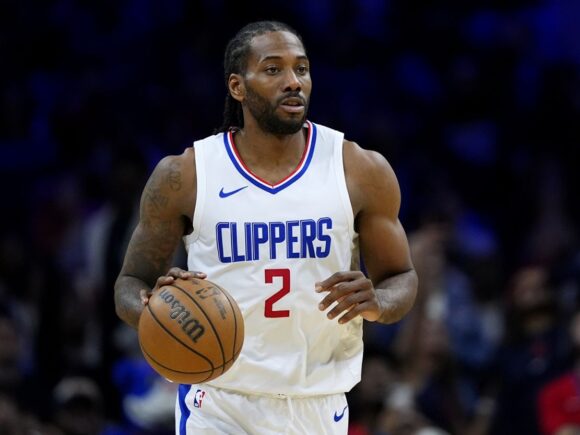 Kawhi Leonard of the Clippers will miss the remainder of the preseason