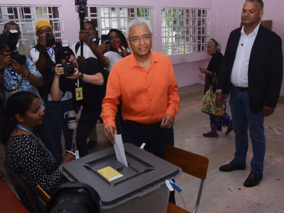 PM of Mauritius says his party is going to lose the poll by a huge margin