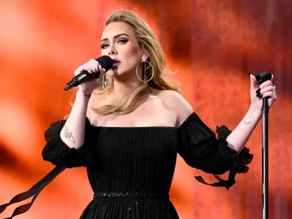 Adele confirms that her time living in Las Vegas will end this month