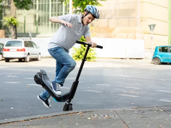 Italy will require e-scooter riders to wear helmets and have insurance after crashes