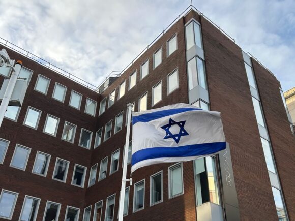 Israel accuses Ireland of “extreme anti-Israel policies” and closes its embassy in Dublin