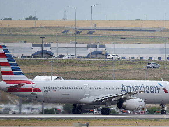 American Airlines has resumed flights following a technical malfunction