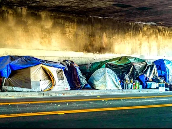 America’s Homeless Rate Rises 18% in 2024 Due to Housing and Migration Issues