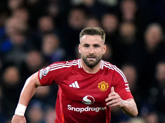 Shaw of Manchester United sustains a new injury