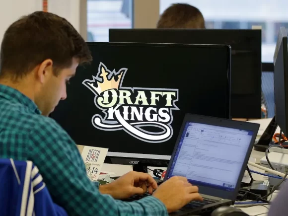 Two US senators want to look into DraftKings and FanDuel’s antitrust practices