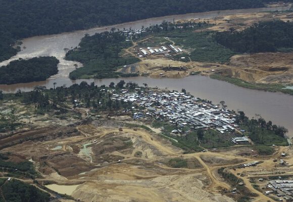 Chinese men are charged with operating an illicit gold mine in the Democratic Republic of the Congo