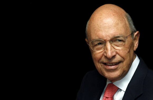 Simitis, the former prime minister of Greece, passes away at age 88