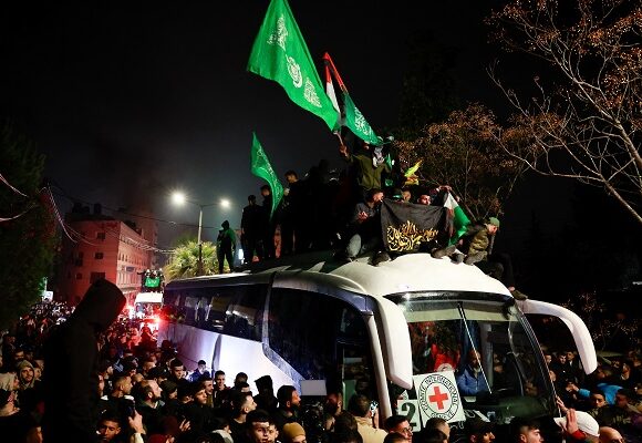 Israel releases Palestinian detainees and Hamas frees captives on the first day of the ceasefire