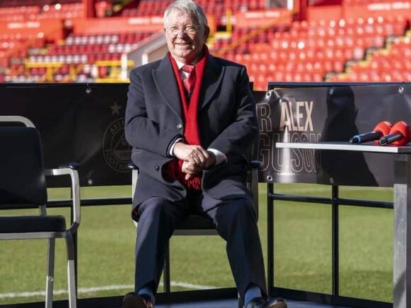 Sir Alex Ferguson returns to the bench for a unique occasion