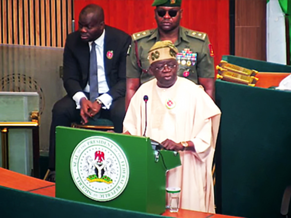 The president of Nigeria raises the budget for 2025 to $36.4 billion