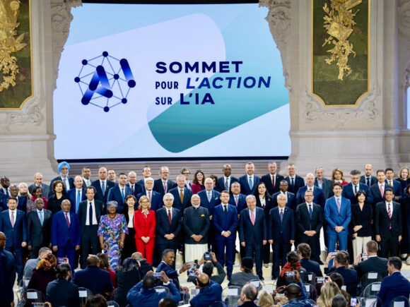 The US and UK Refuse to Sign a Global AI Accord at the Paris Summit