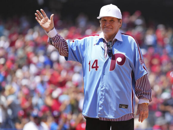 Trump claims to pardon baseball legend Pete Rose