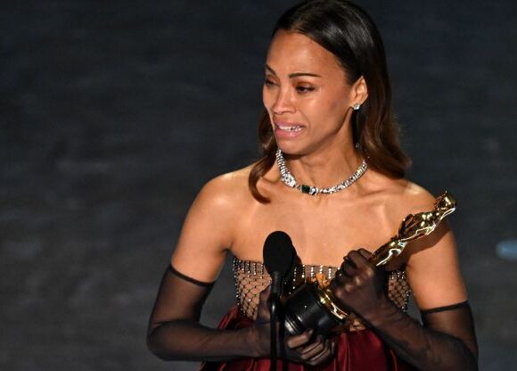 After receiving her first Oscar, actress Zoe Saldaña broke down in tears