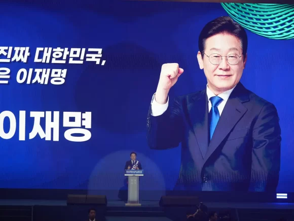 Lee Jae-Myung, a candidate for president of South Korea, promises a tax credit for the chip industry