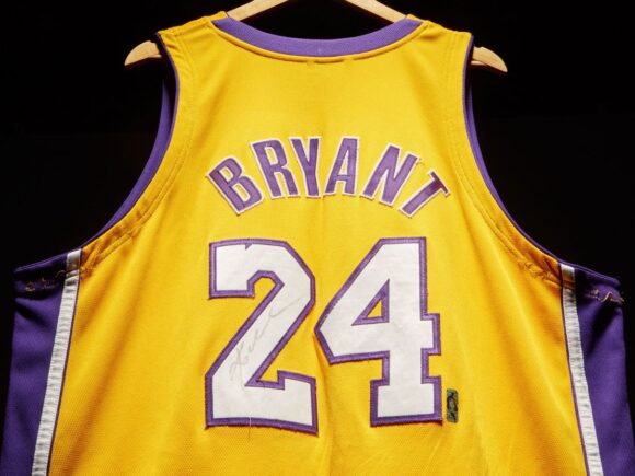 Kobe Bryant’s debut jersey with the Lakers sells for $7 million at auction