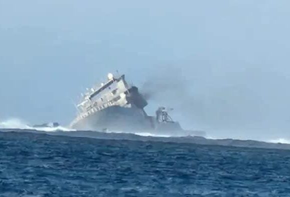 The New Zealand navy ship sank because of a “series of human errors,” according to an investigation