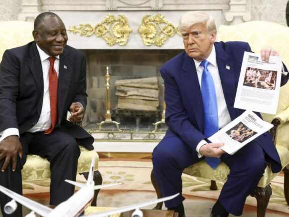 Trump Presents Videos Alleging Genocide Against South African White Farmers to Ramaphosa