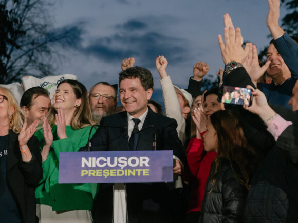 Nicusor Dan defeats a far-right opponent in a high-stakes runoff to win the Romanian presidency