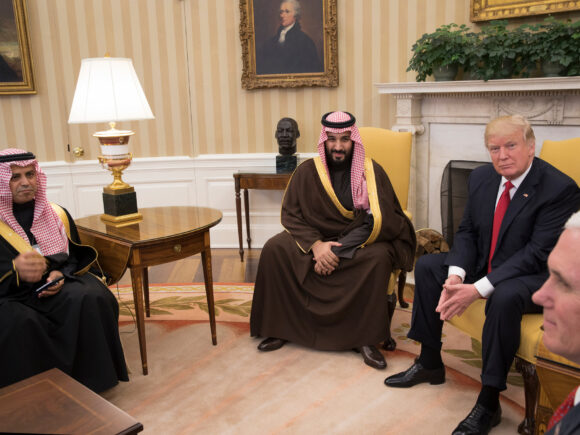 Trump Will Lift US Sanctions on Syria at Request of Saudi Crown Prince