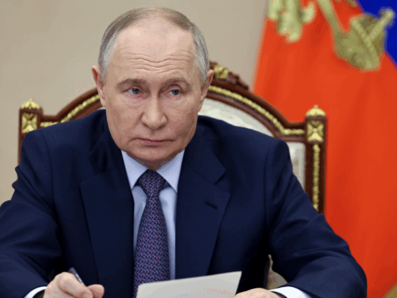 Putin Sends a “Decorative” Delegation to a Meeting in Turkey, Ignoring Peace Talks