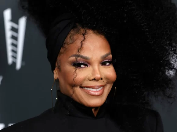 Janet Jackson is set to receive the Icon Award and will perform on television for the first time since 2018 at the American Music Awards